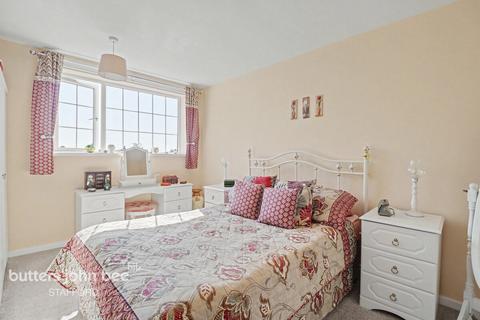 3 bed property, in Barlaston Close, £270,000