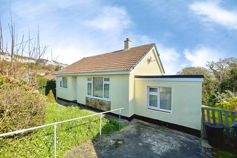 3 bed property, in Woodland Avenue, £275,000