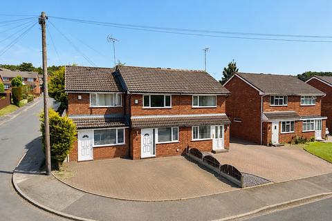 2 bed property, in Rugeley Road, £185,000