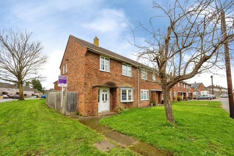 3 bed property, in Grenville Road, £180,000