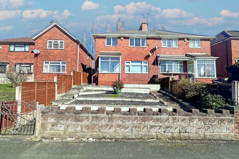 3 bed property, in Lincoln Road, £220,000