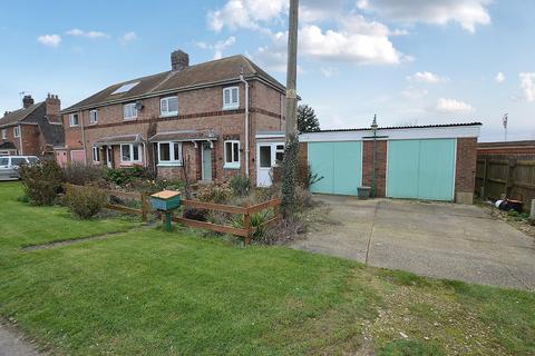 2 bed property, in 1 Rose Cottage Lane, £195,000