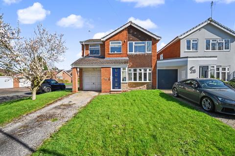 4 bed property, in Grange Road, £360,000