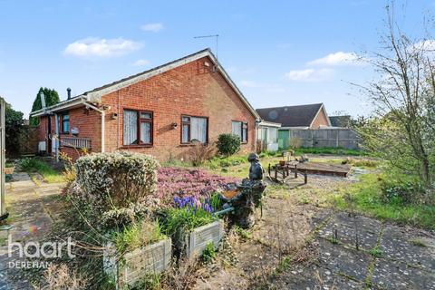3 bed property, in Woodlands, £250,000