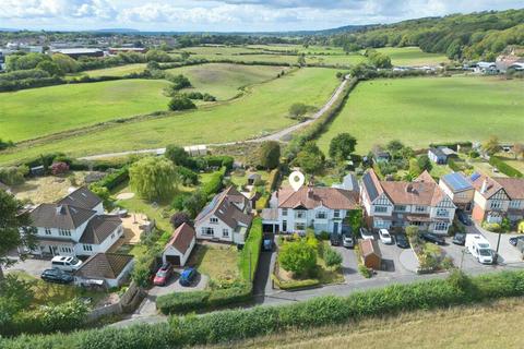 3 bed property, in Tower House Lane, £625,000