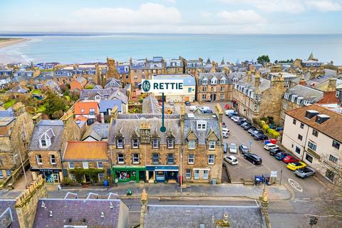 2 bed property, in Ellice Place, £445,000
