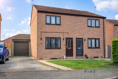2 bed property, in Severn Crescent, £150,000