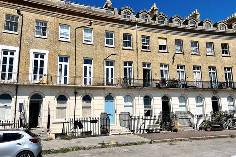 1 bed property, in The Crescent, £50,000