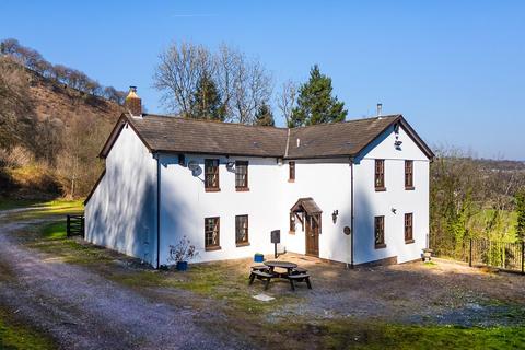 4 bed property, in Ty Isaf, £899,950