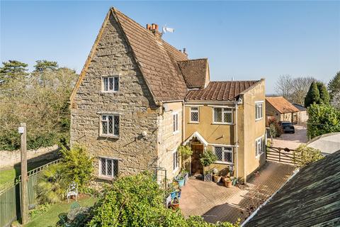 4 bed property, in Mill Lane, £375,000
