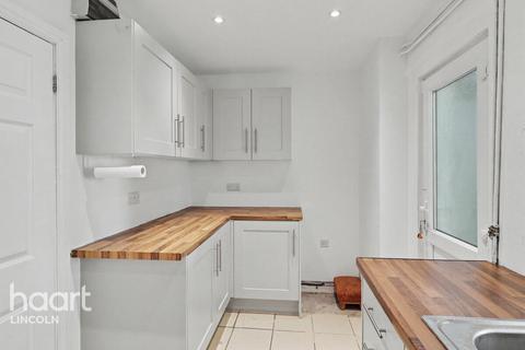 3 bed property, in Bourn Road Estate, £180,000