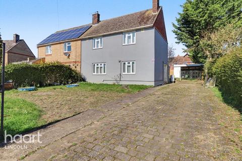3 bed property, in Bourn Road Estate, £180,000