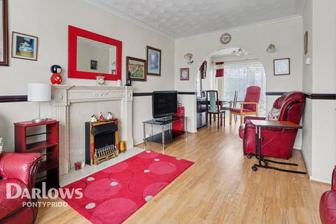 2 bed property, in Dynea Road, £140,000