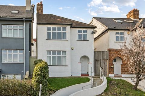 3 bed property, in Honor Oak Road, £750,000