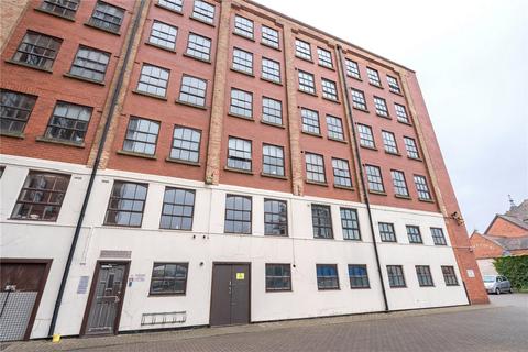 2 bed property, in Victoria Court, £67,950