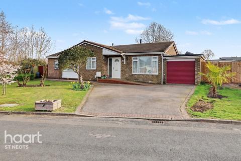 4 bed property, in Ridgeway, £585,000