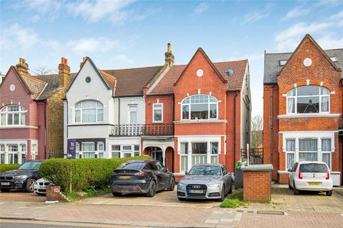 2 bed property, in Mitcham Lane, £479,950