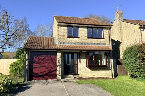 3 bed property, in Southgate Drive, £315,000