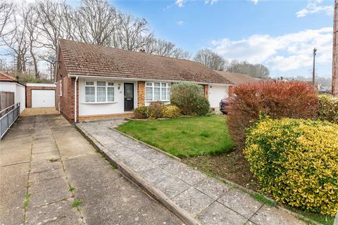 2 bed property, in Walton Gardens, £475,000