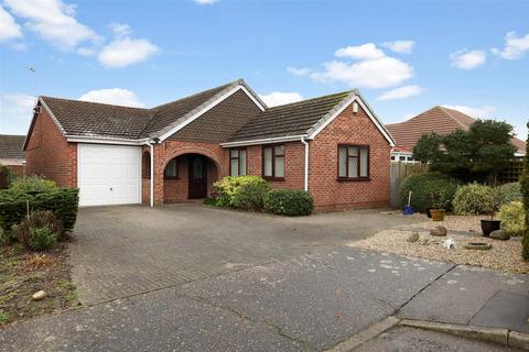 3 bed property, in Sherwood Drive, £385,000
