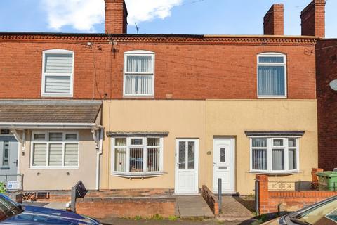 2 bed property, in St. Johns Road, £160,000