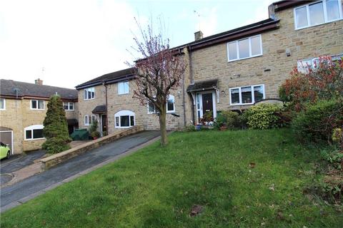 3 bed property, in East Causeway Crescent, £315,000