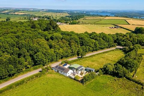 3 bed property, in Broadwoodwidger, £343,000