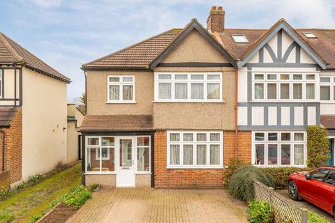 4 bed property, in Aylward Road, £775,000