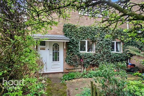 3 bed property, in Ripon Road, £300,000