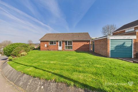 3 bed property, in Suthers Road, £250,000