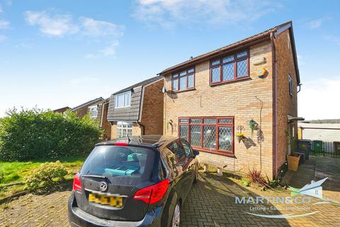 3 bed property, in Leander Drive, £230,000