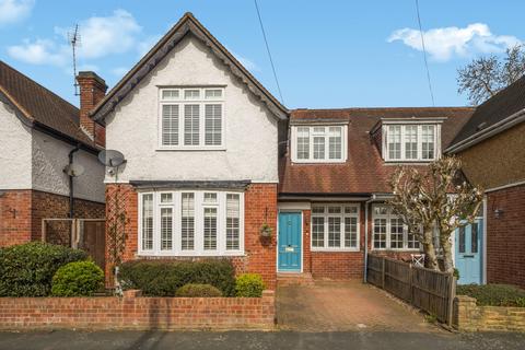 3 bed property, in School Lane, £799,950