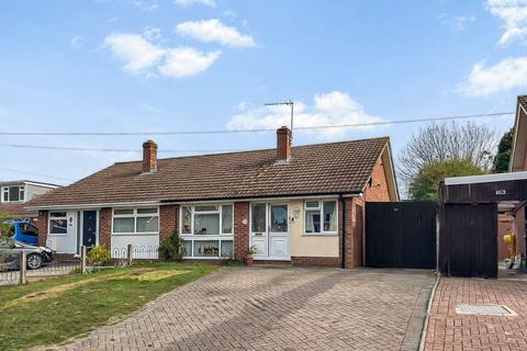 3 bed property, in Bodiam Avenue, £260,000