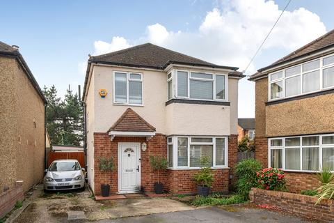 3 bed property, in Brooklyn Way, £600,000