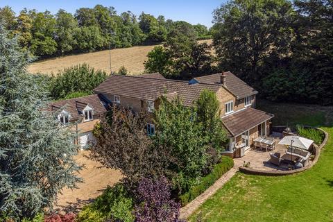 6 bed property, in Brookside Lane, £1,150,000