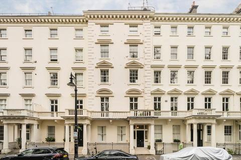 3 bed property, in Eccleston Square, £2,250,000
