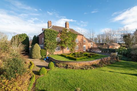 7 bed property, in Dodecote Drive, £1,250,000