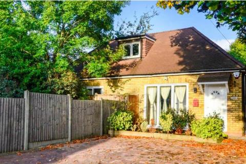 3 bed property, in Hallowell Road, £625,000