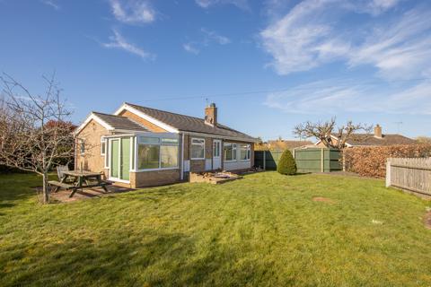 3 bed property, in Stainsby Close, £315,000
