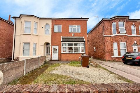 3 bed property, in Virginia Street, £190,000