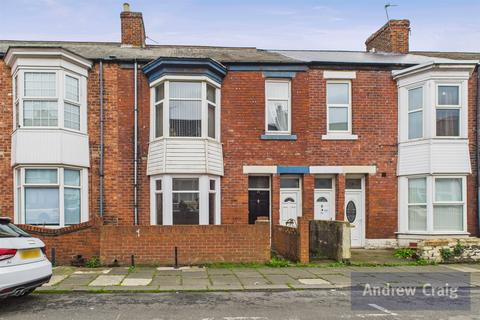 2 bed property, in Julian Street, £80,000