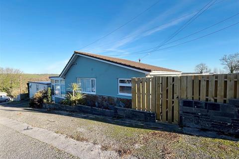2 bed property, in Norton Park, £195,000