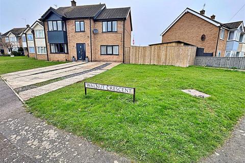 4 bed property, in Walnut Crescent, £239,950