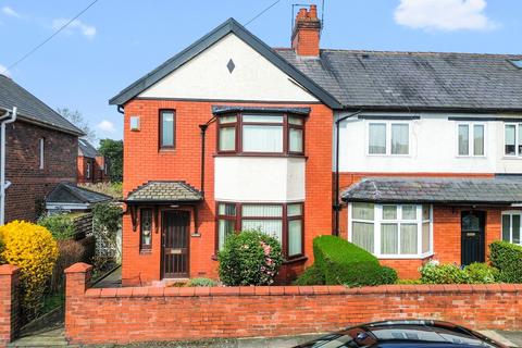 3 bed property, in Canterbury Street, £220,000