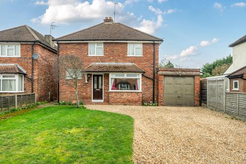 3 bed property, in Farncombe, £625,000