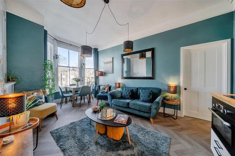 2 bed property, in 56 Park Road, £235,000