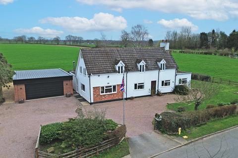 4 bed property, in Banks Green Redditch, £765,000