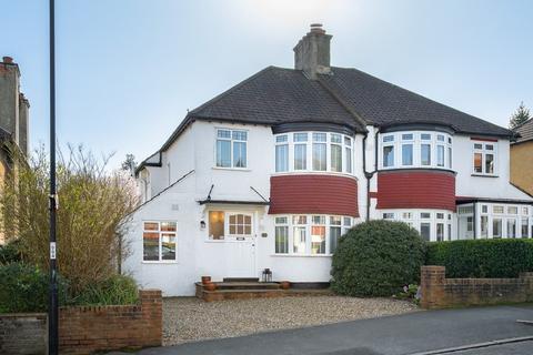 4 bed property, in West Coulsdon, £600,000