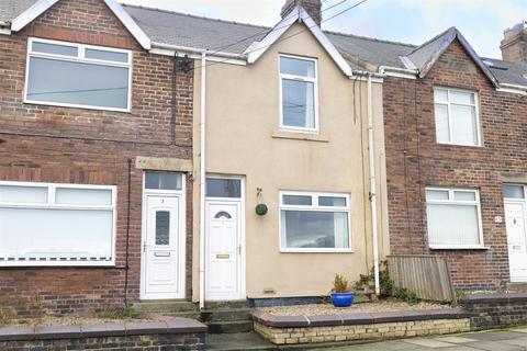 2 bed property, in Waltons Terrace, £95,000