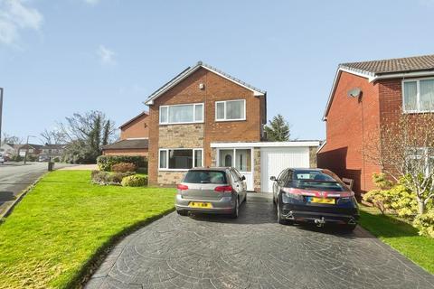 3 bed property, in Laxford Grove, £350,000